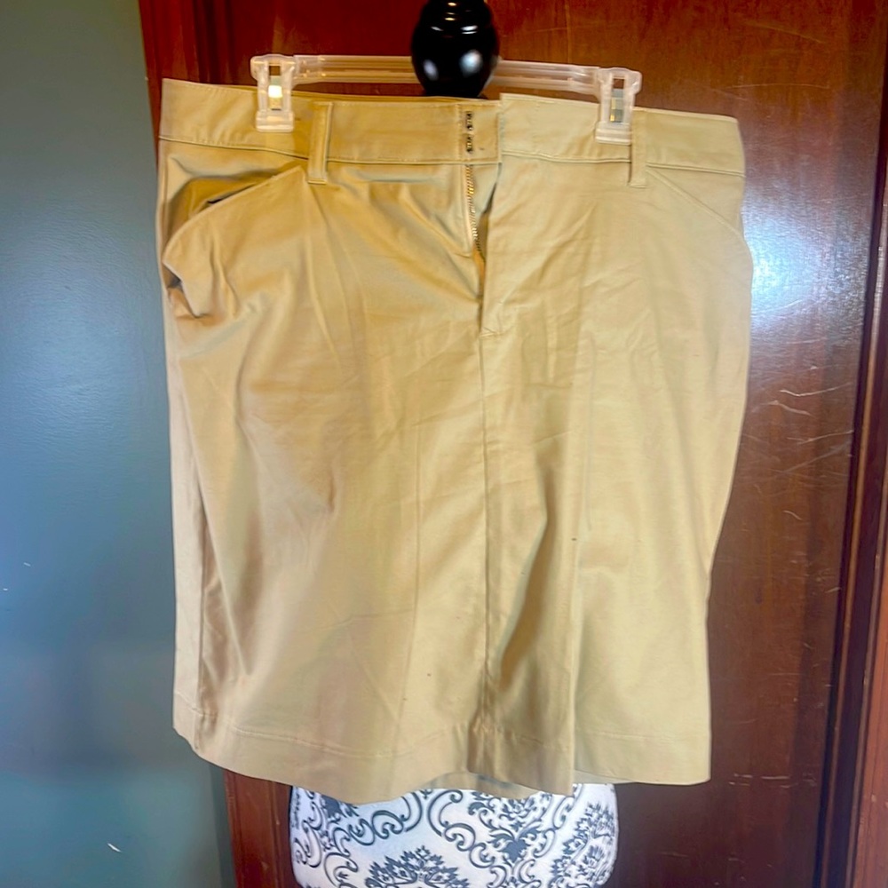 Women’s khaki skirt